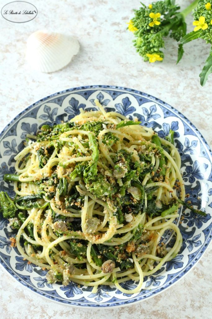 Pasta with broccoli rabe and clams