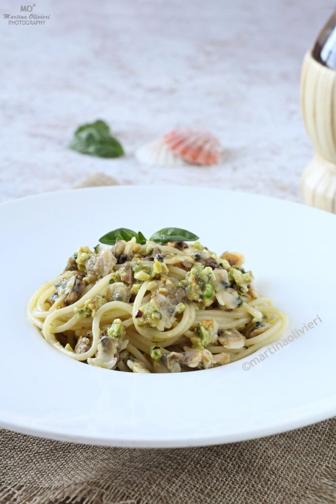 Pasta with Clams and Pistachio Pesto