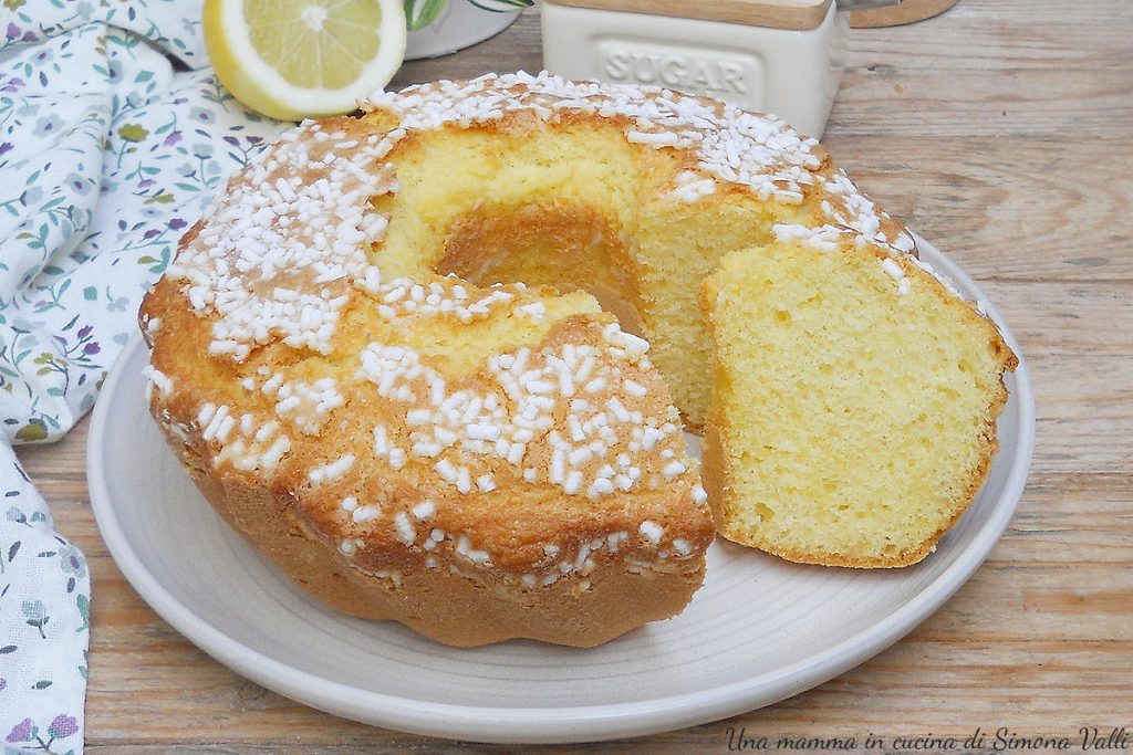 soft tall bundt cake horizontal