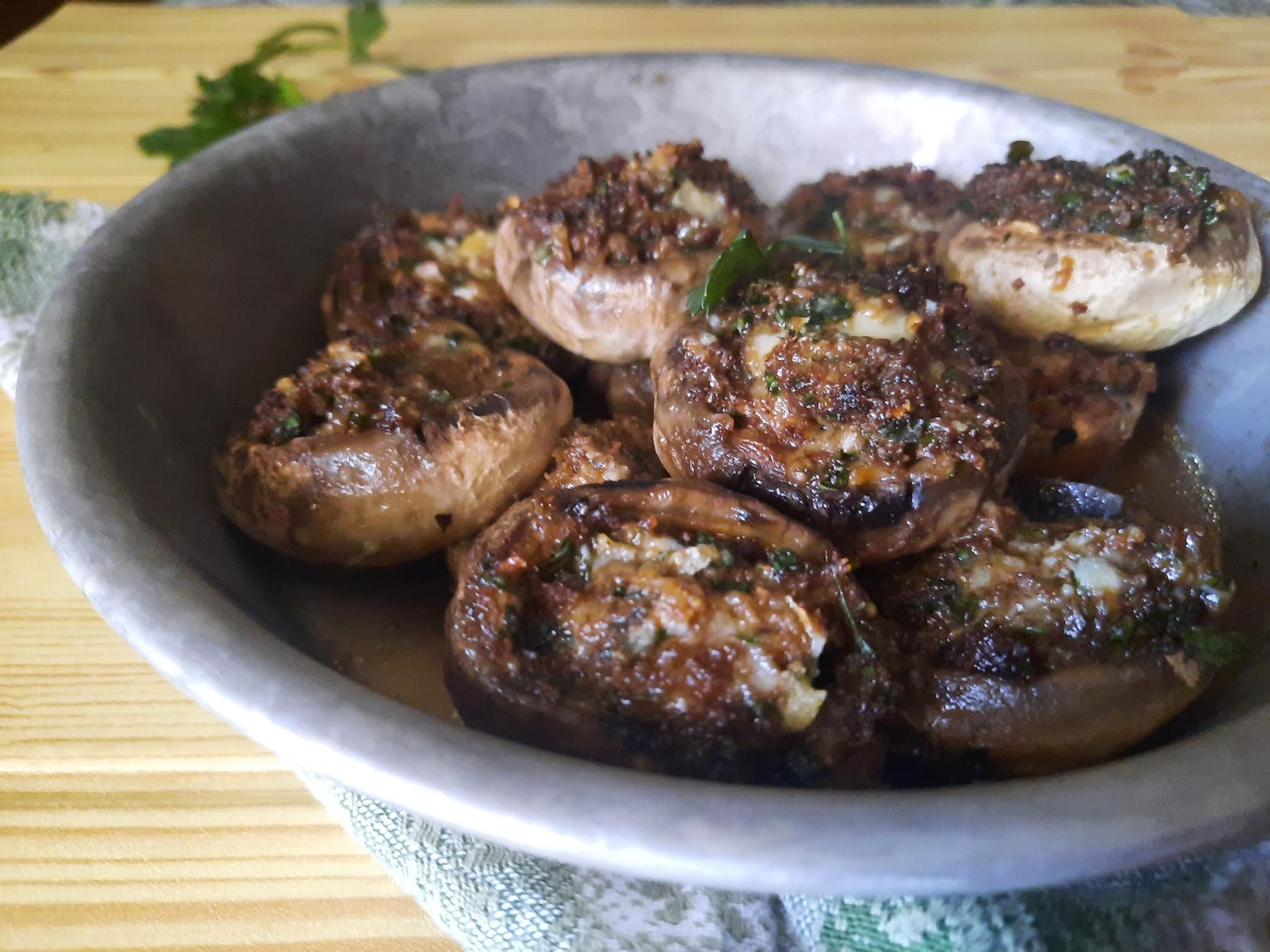 Quick stuffed mushrooms