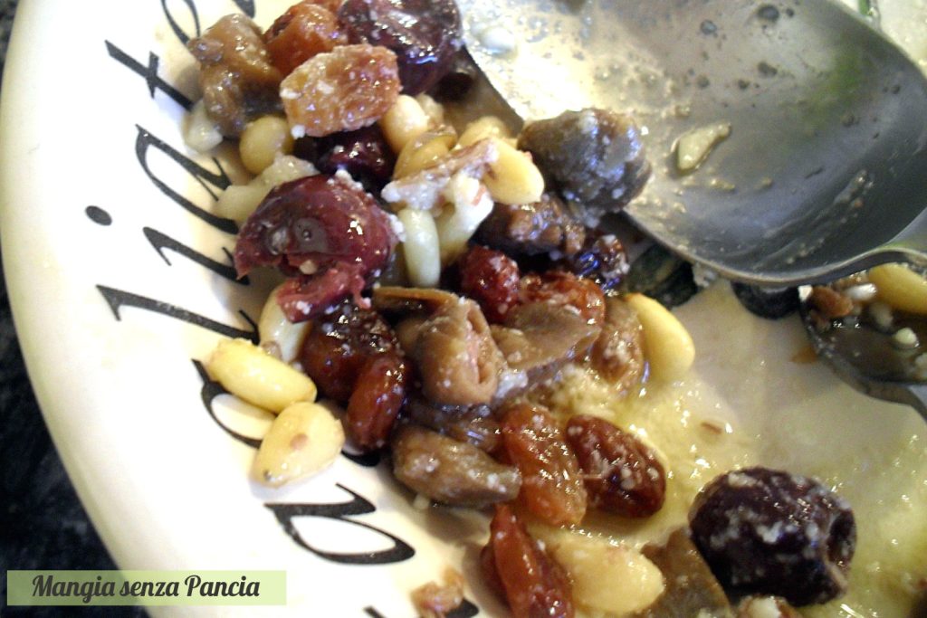 Stuffed escarole or 'mbuttunata, Neapolitan recipe, Mangia senza Pancia