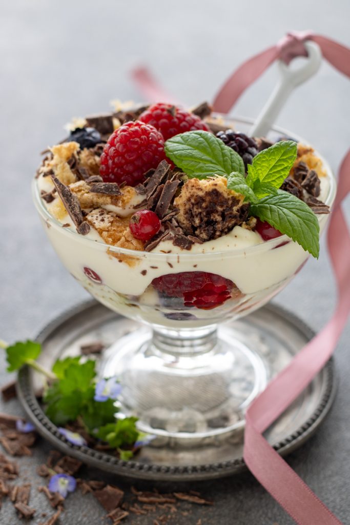 finished tiramisu with colomba and berries