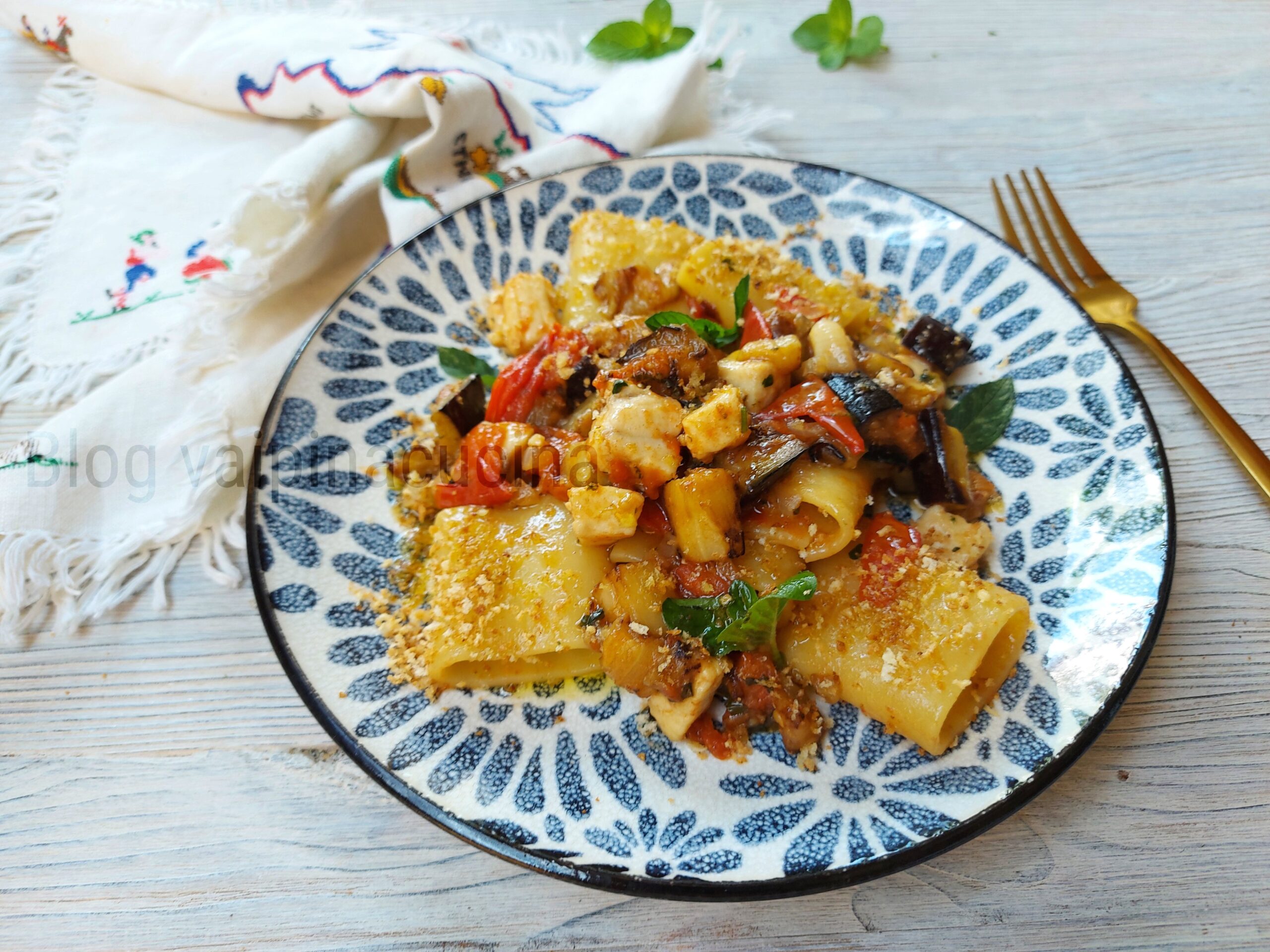 Paccheri mit Schwertfisch und Auberginen
