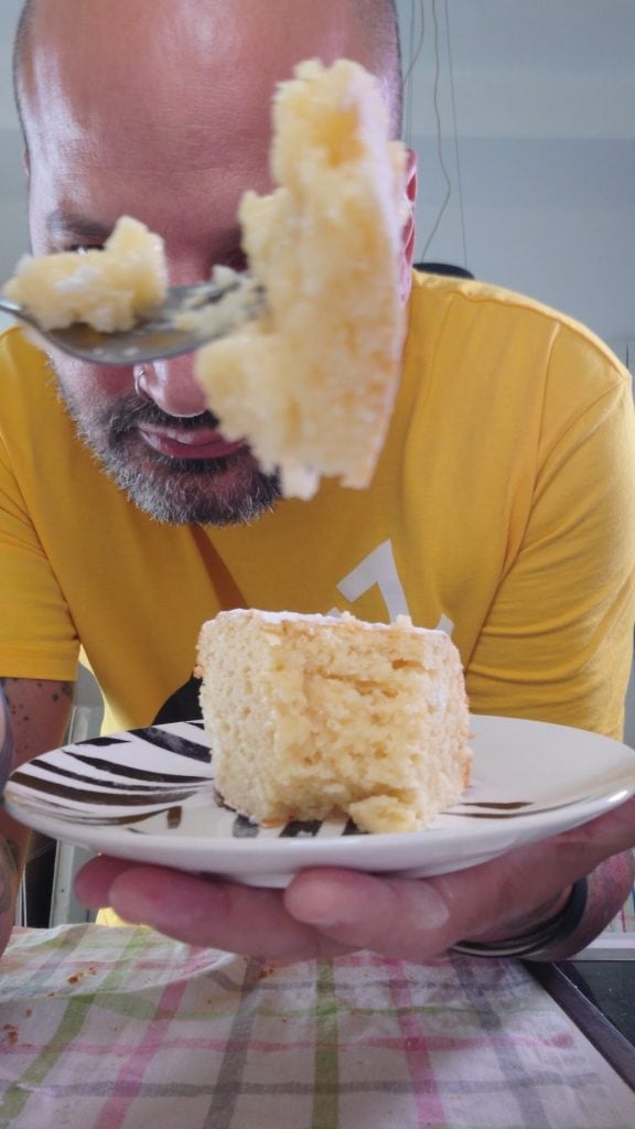 Weicher Ziegenkäse-Zitronen-Kuchen (mit Griechischem Joghurt)