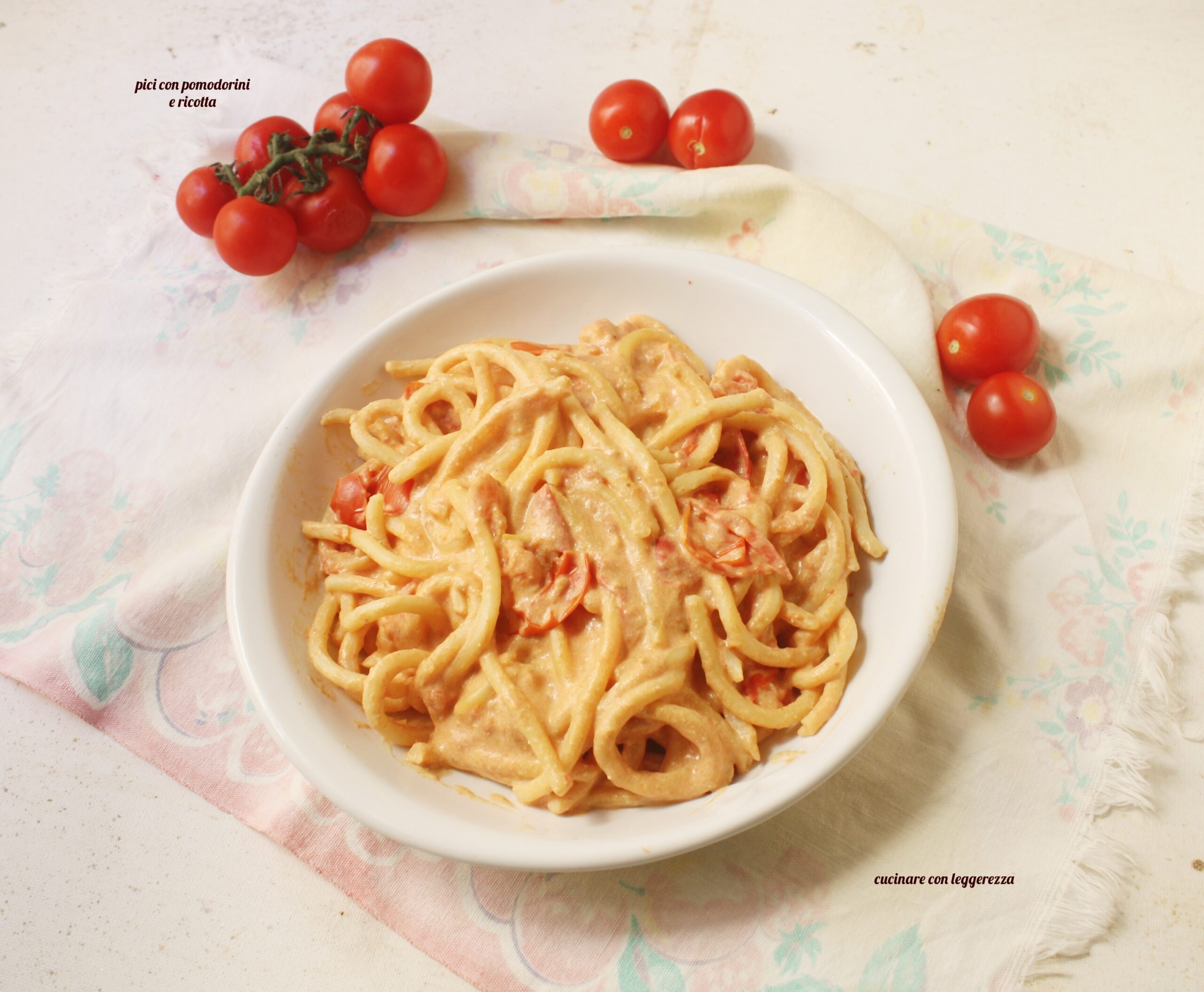 Pici mit Kirschtomaten und Ricotta