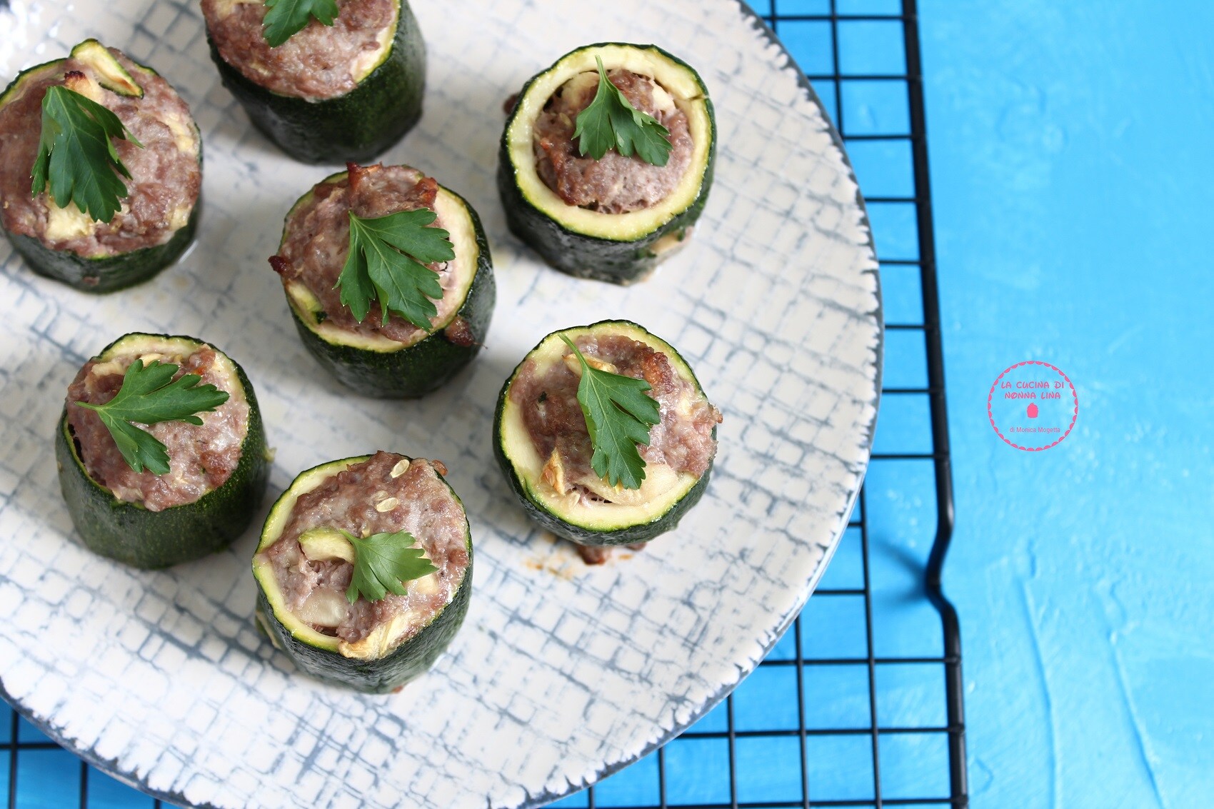 Gefüllte Zucchini