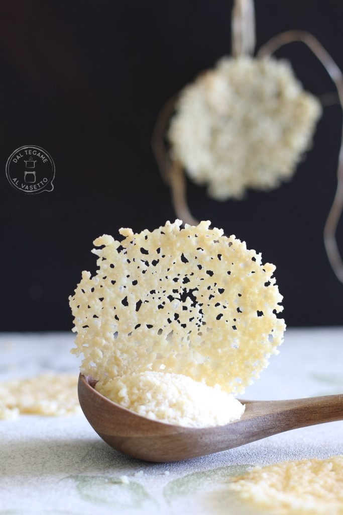 Parmesanwaffeln in der Mikrowelle