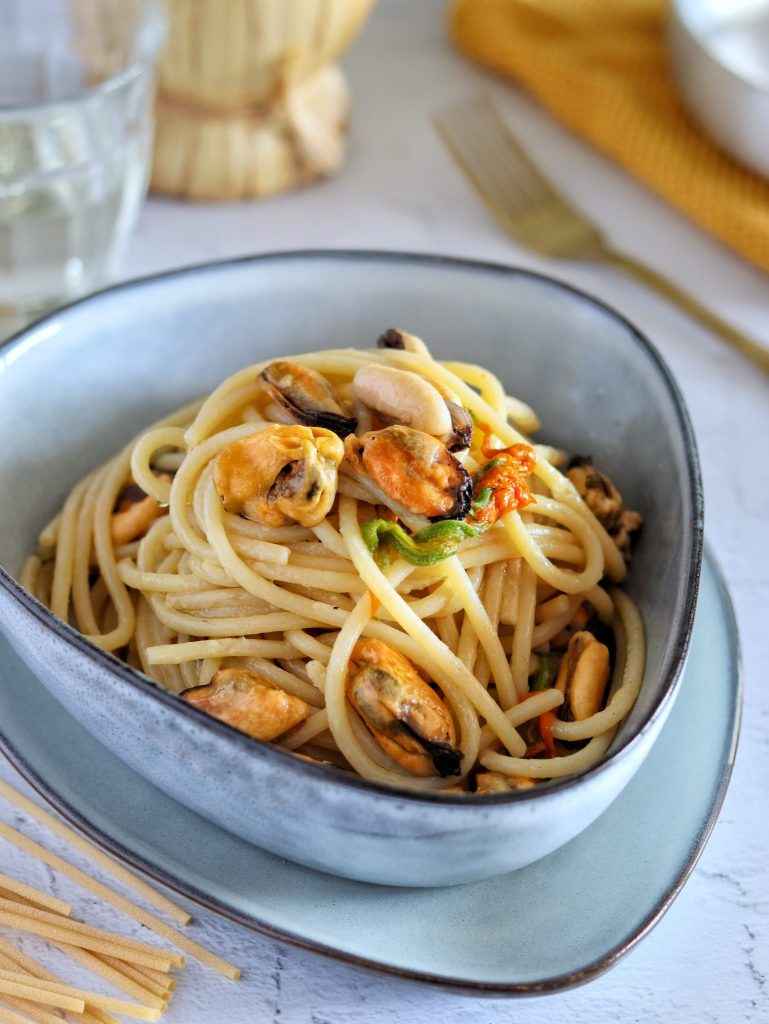 Spaghetti mit Miesmuscheln und Zucchiniblüten