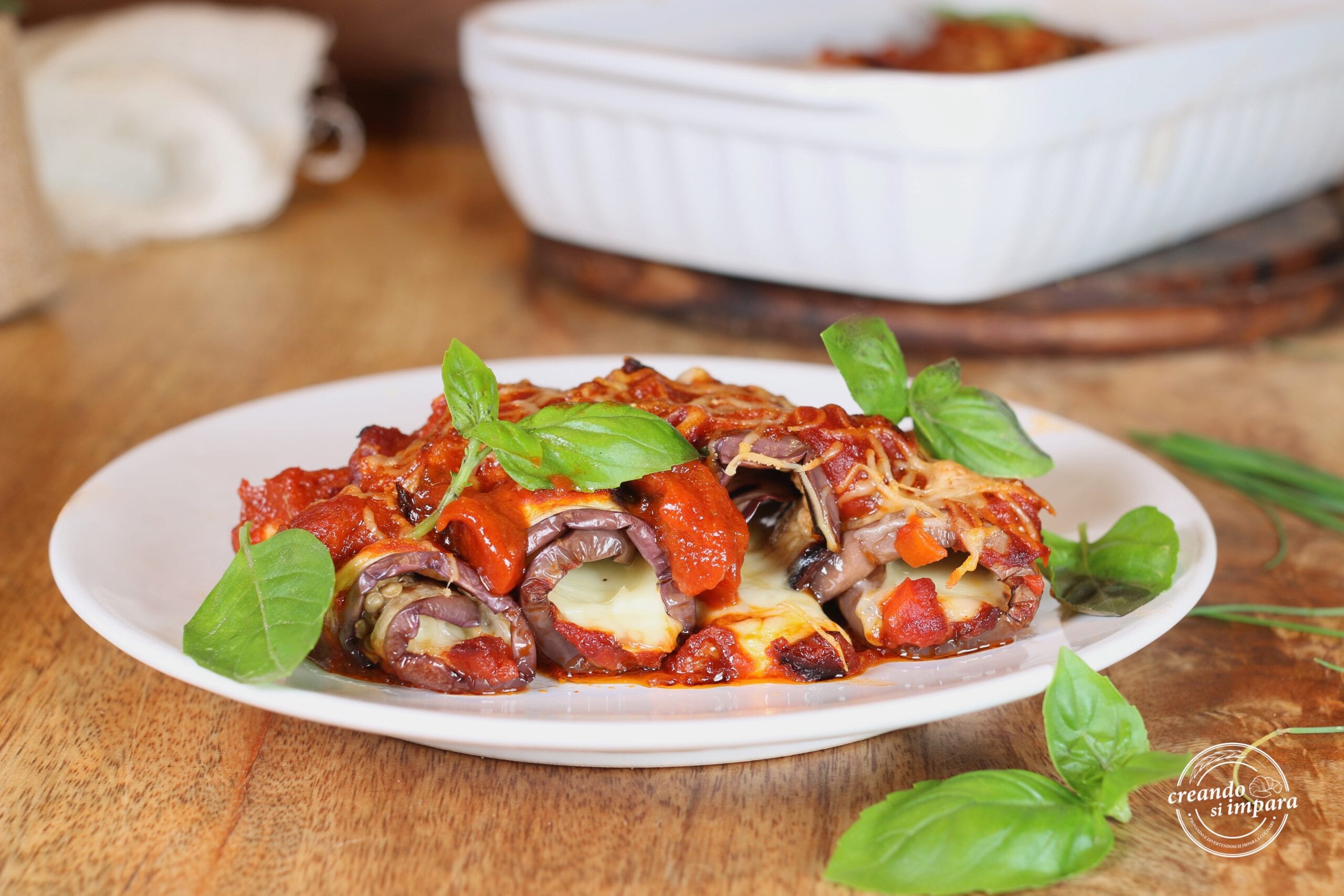 Auberginen-Rouladen mit Tomaten