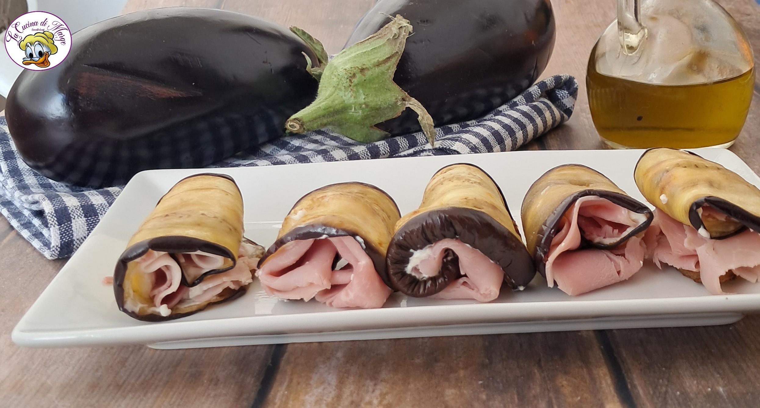 Auberginenröllchen mit Schinken