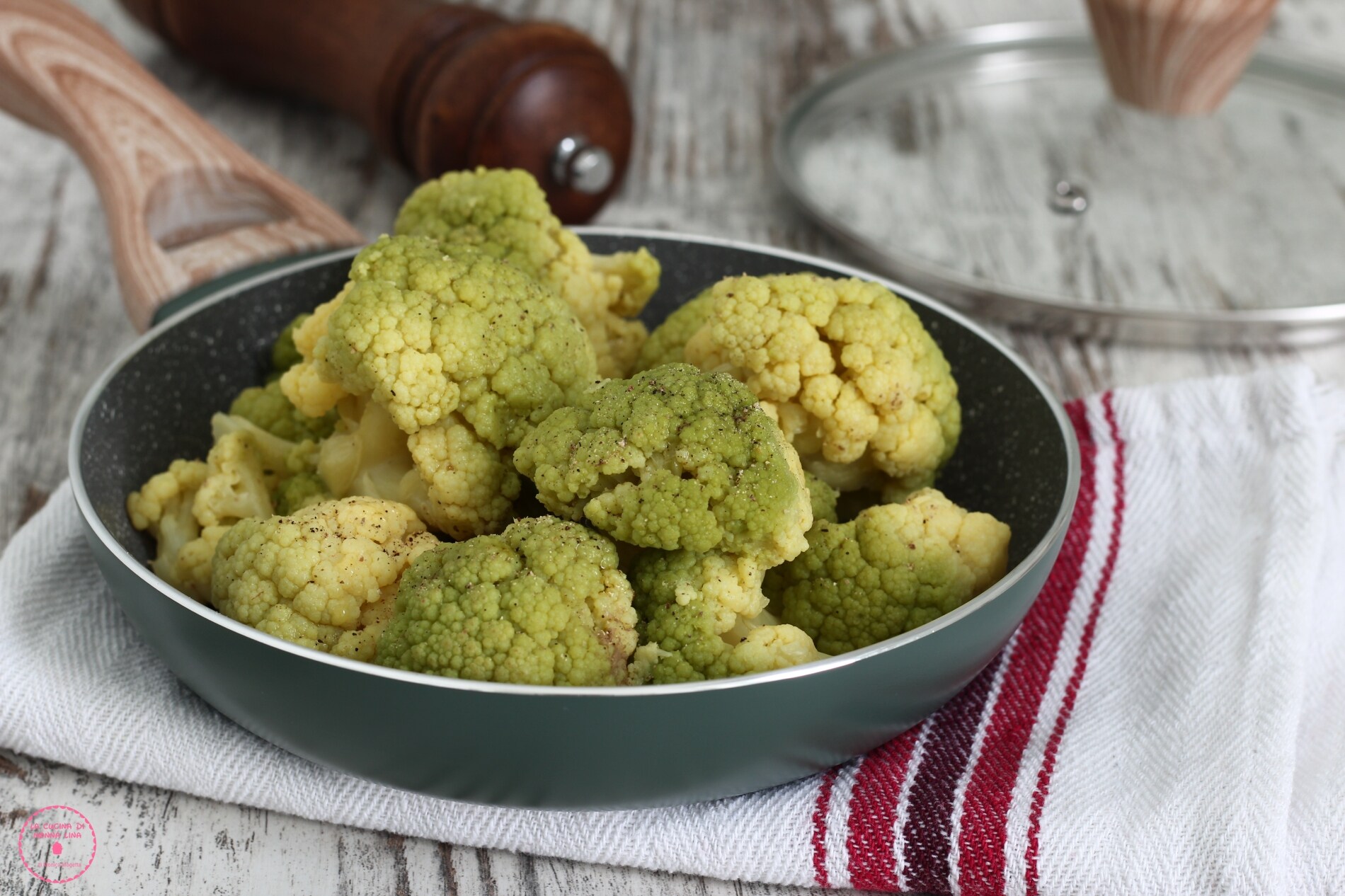 Leichte Brokkoli mit Curry