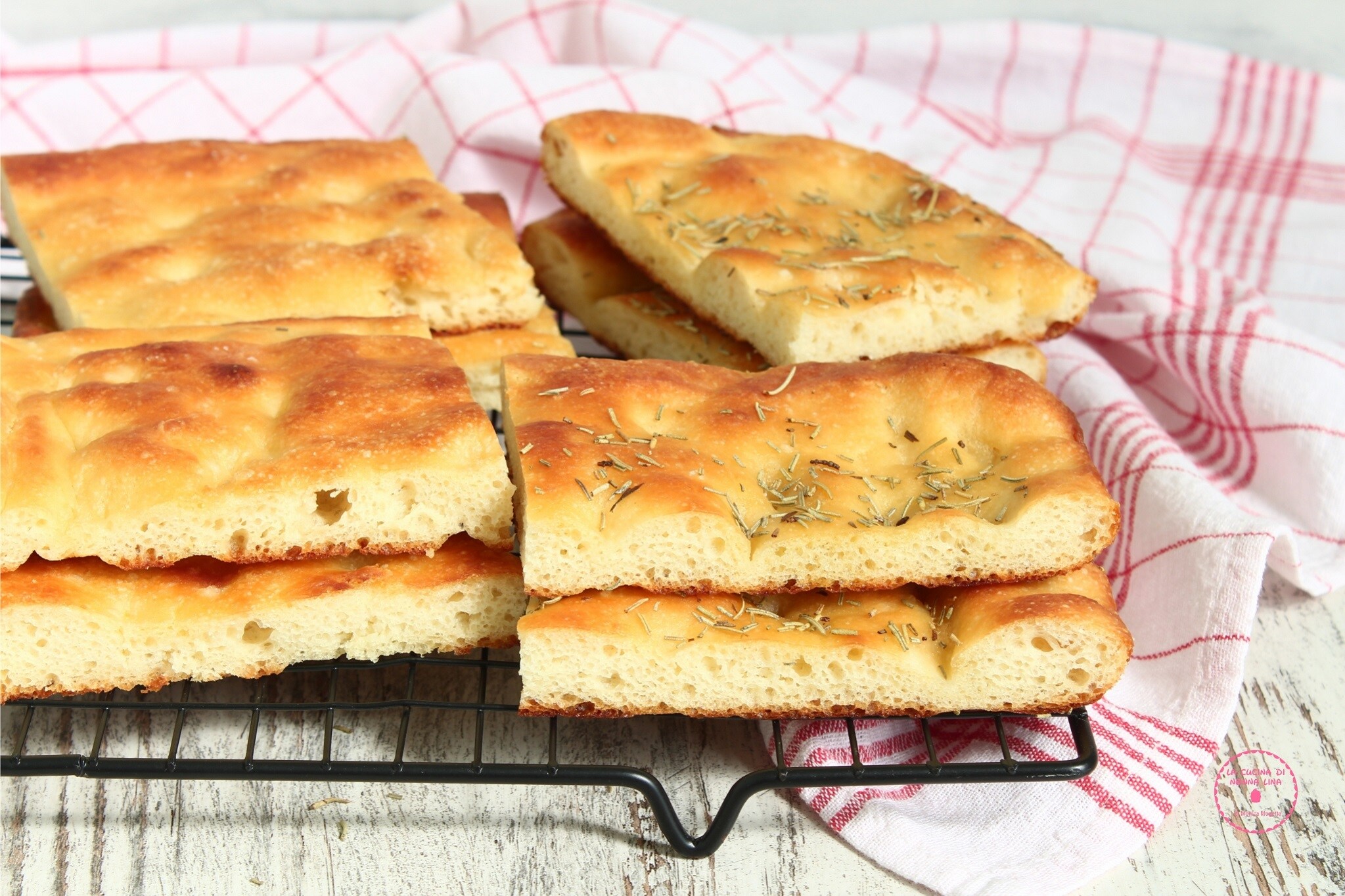 Focaccia mit Kartoffelflocken super fluffig!