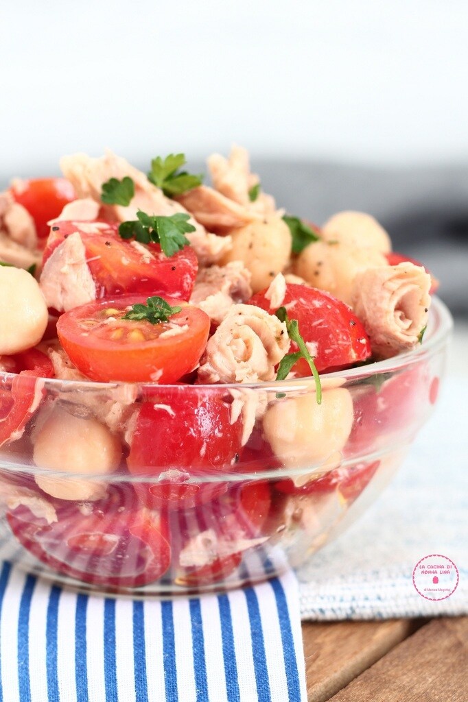 Kichererbsen- und Makrelen-Salat