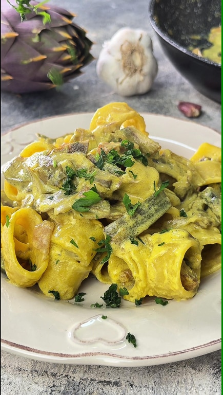 pasta mit Artischocken und Speck