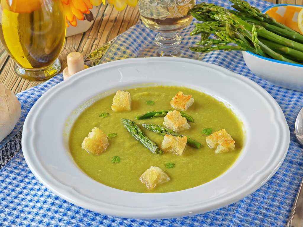 Spargelcremesuppe