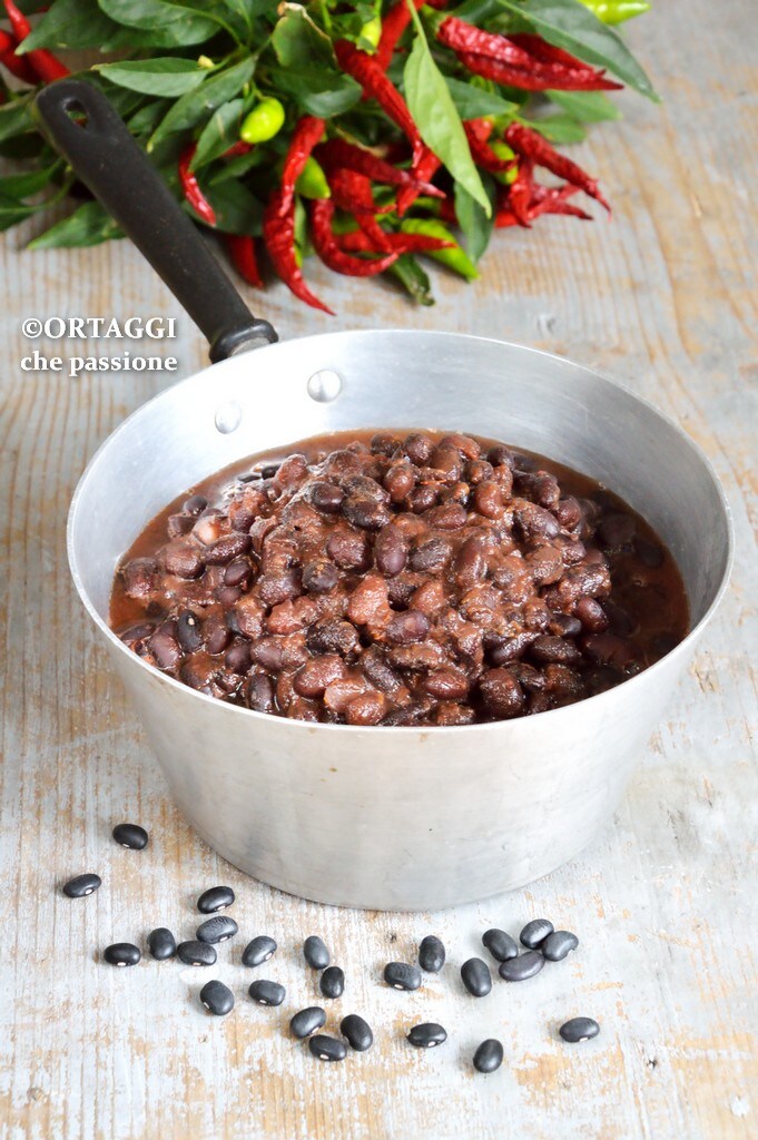 Schwarze Bohnen in Soße - Rezept der Oma