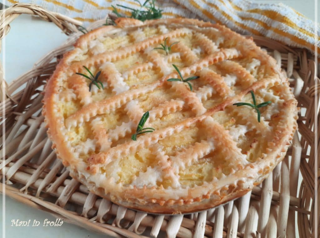 Kartoffelkuchen in Blätterteig fertig
