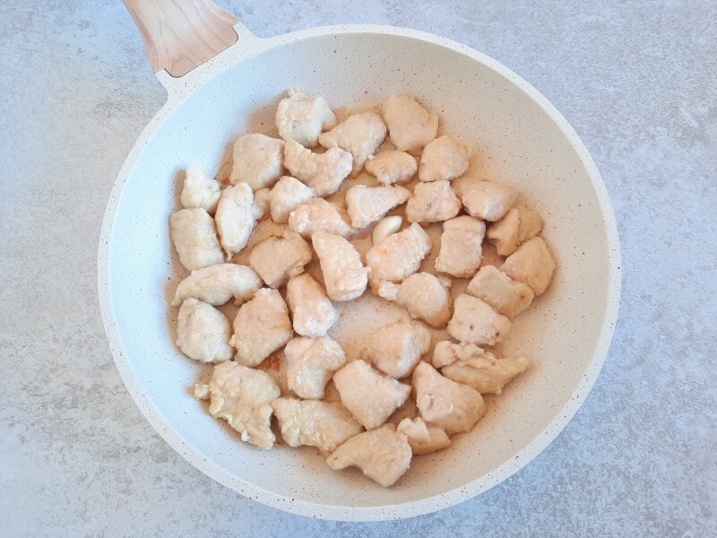 Cremige Hähnchenstücke