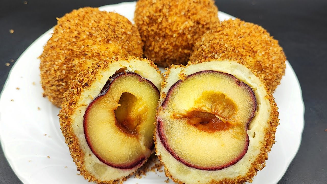 Süße Knödel mit Pflaumen