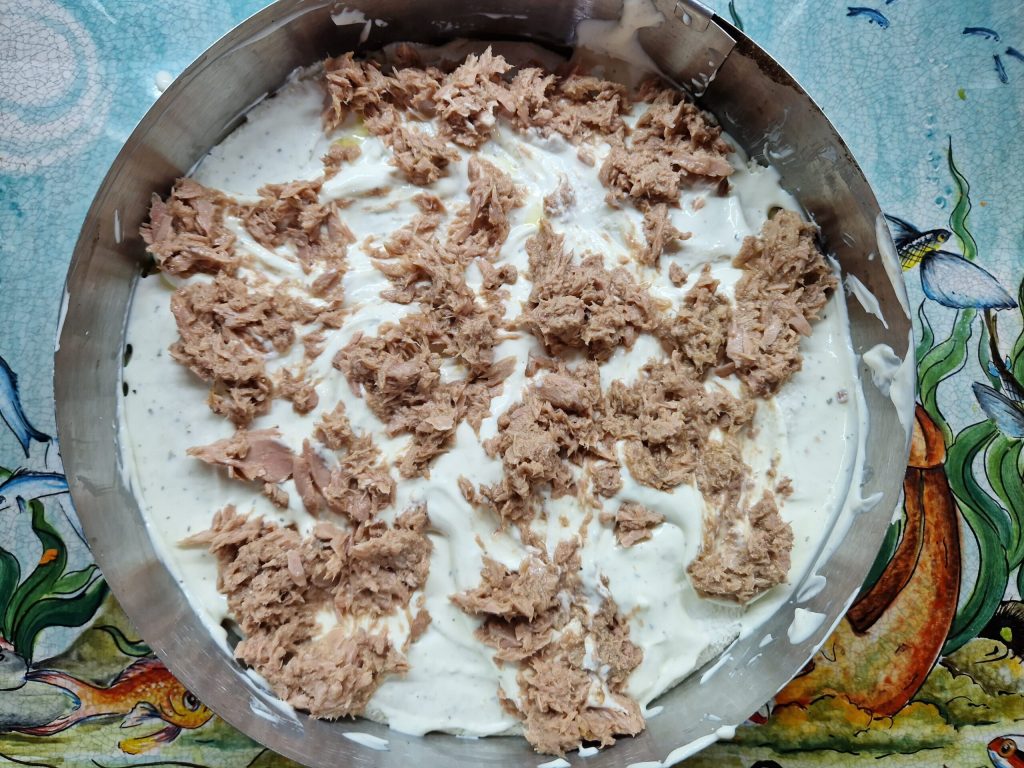 Der herzhafte Thunfisch- und Gemüsekuchen