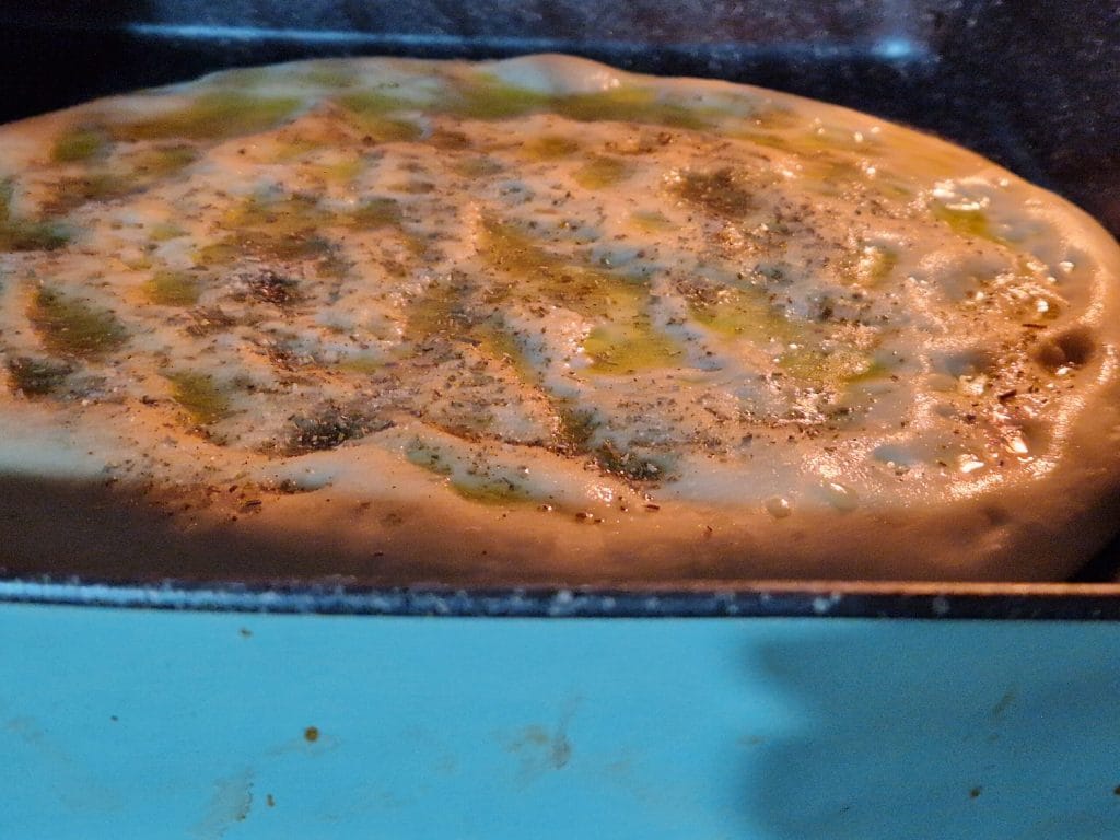 Weiße Focaccia mit Kräutern