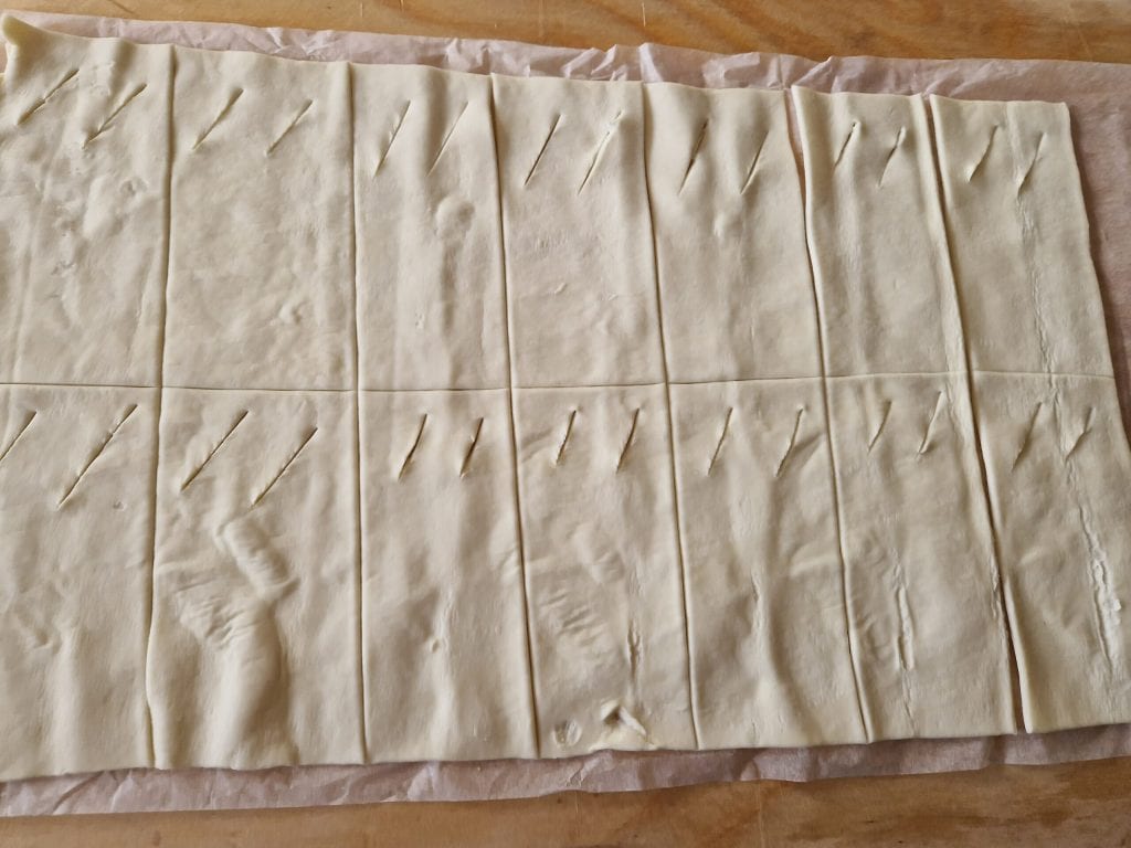 Die schnellen Blätterteigschokokekse