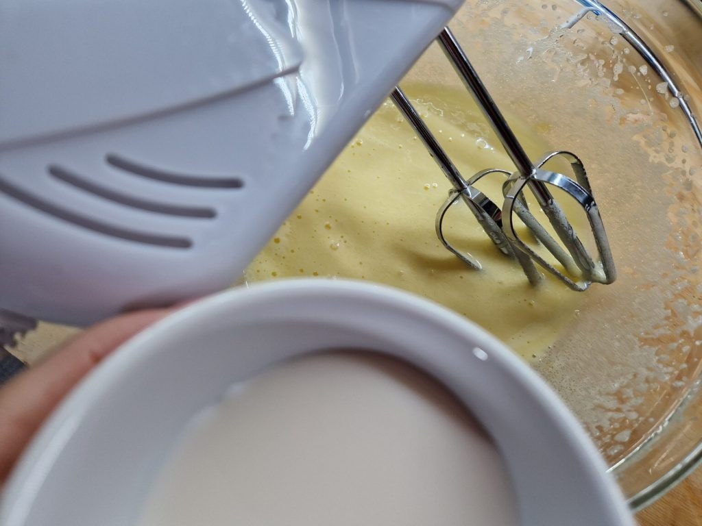 Ei Milch Schneebesen