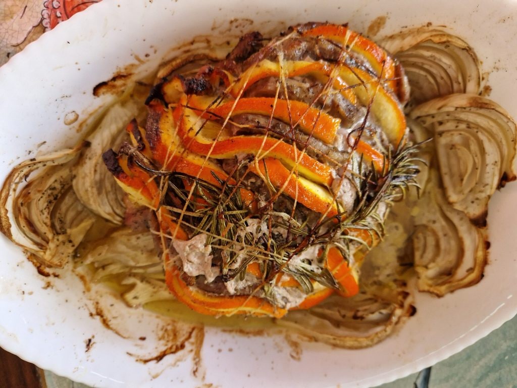 Der Schweinsbraten mit Orangen und Fenchel