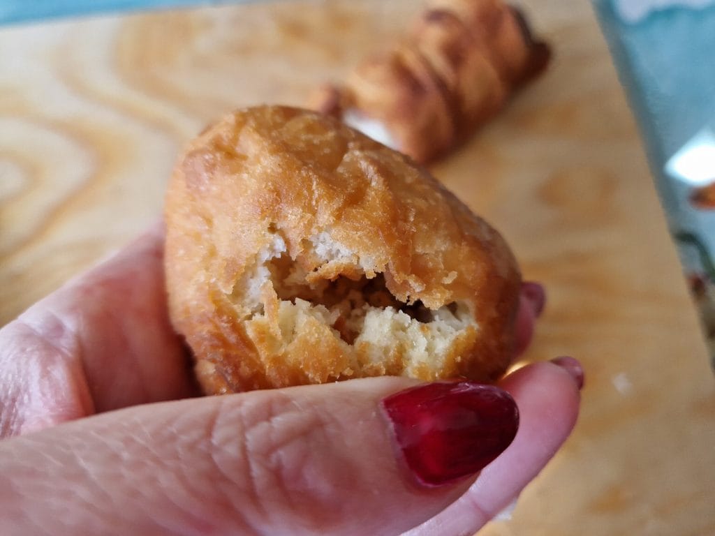 Die frittierten Bomben mit doppelter Creme