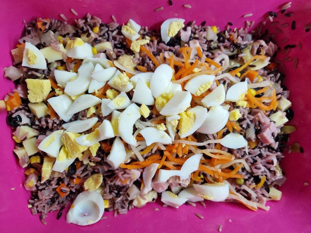 Der Reissalat mit niedrigem glykämischen Index