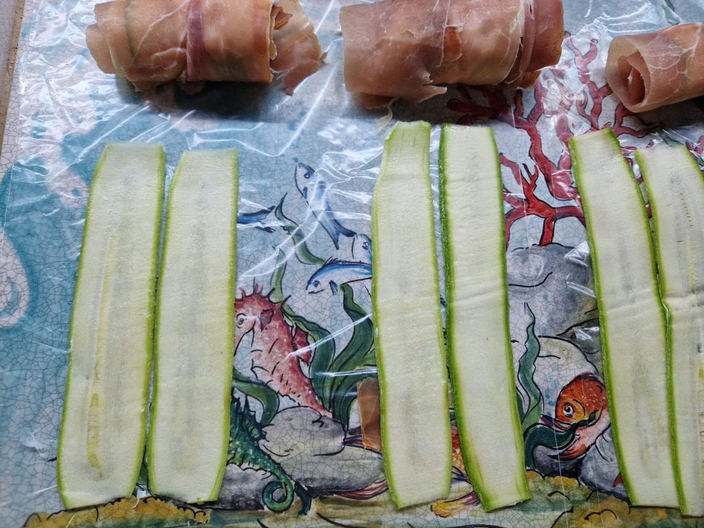 Die Schinken-Zucchini-Röllchen
