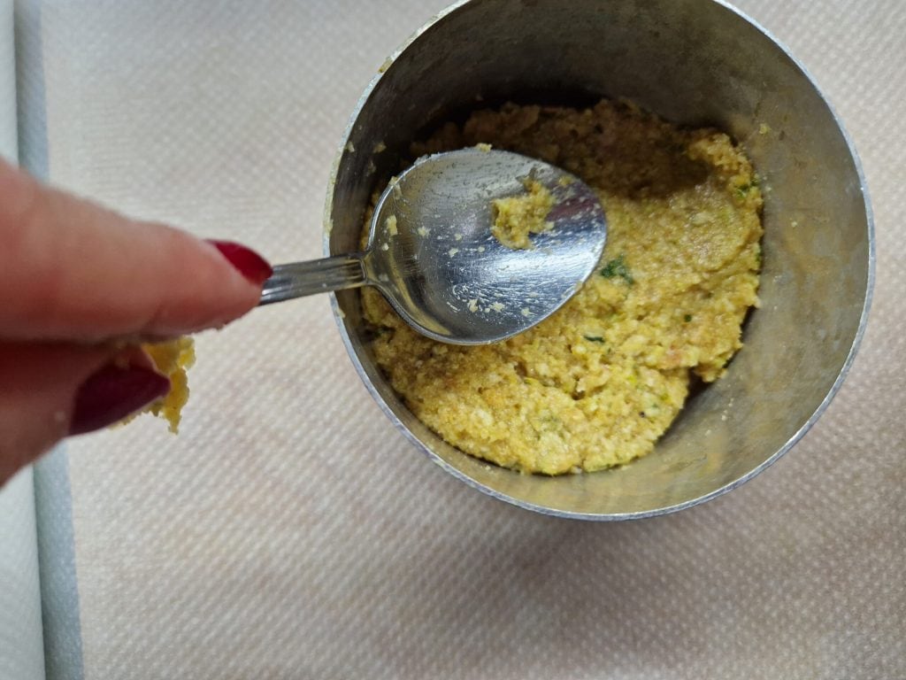 fertige Hähnchen- und Gemüseburger