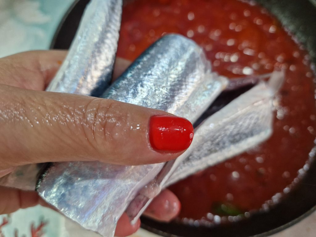 Hechtschnäpper in Tomatensoße