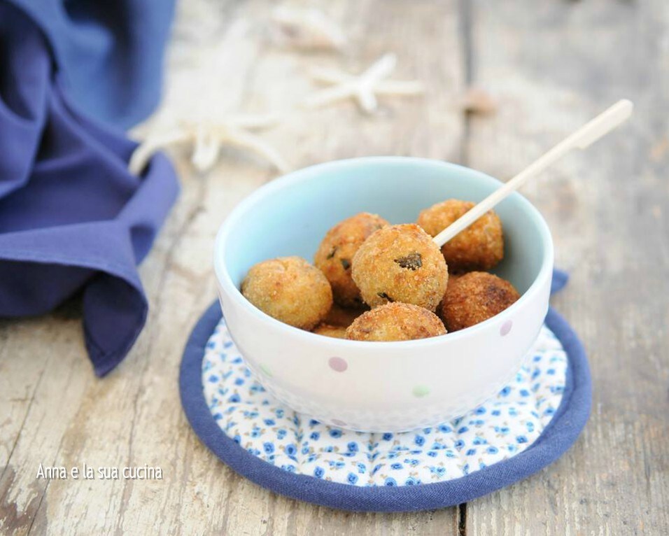 Frittierte Frikadellen aus frischem Thunfisch