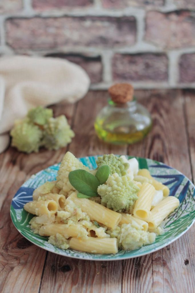 Pasta mit Romanesco und Sardellen