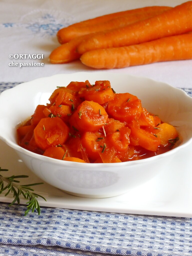 Karotten in Tomatensauce IN DER PFANNE