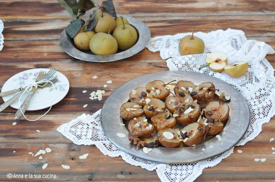 Gebackene Nashi-Birnen mit Trockenfrüchten