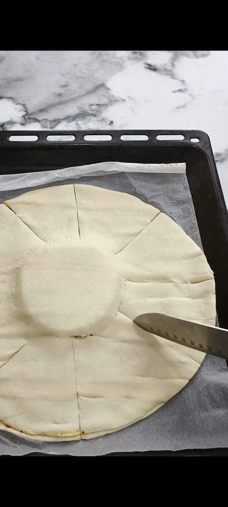 Wir teilen zuerst in 4, dann in 8 Abschnitte
