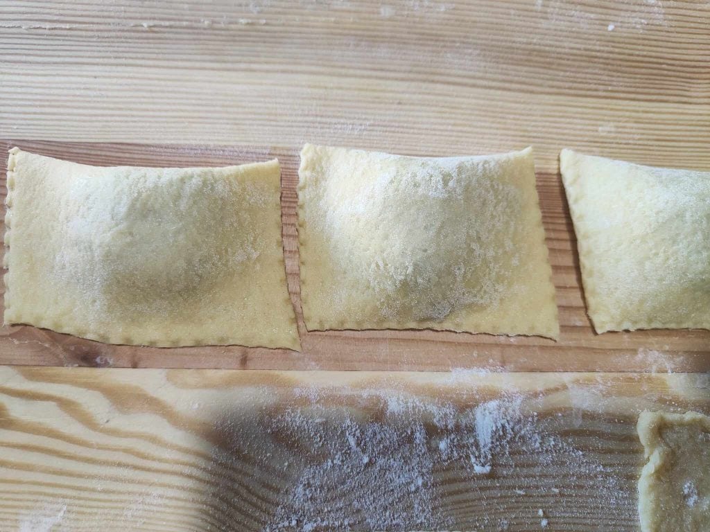 Süße Ravioli gefüllt mit Schokolade
