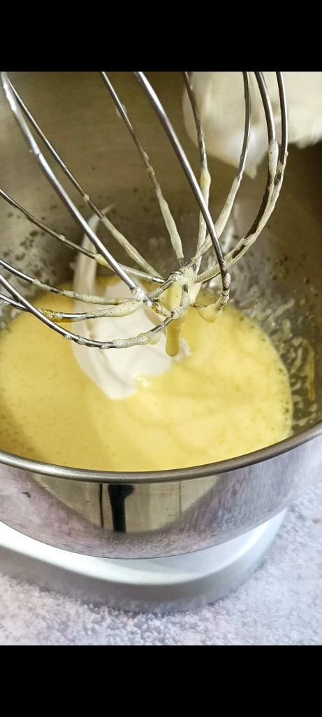 Wir fügen den Mascarpone hinzu
