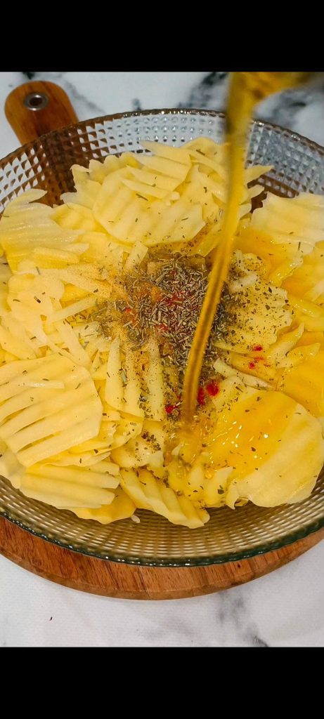 Wir würzen die Kartoffelchips