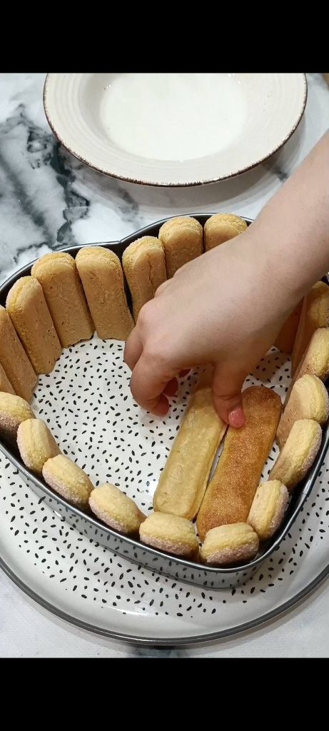 Löffelbiskuits in der Form