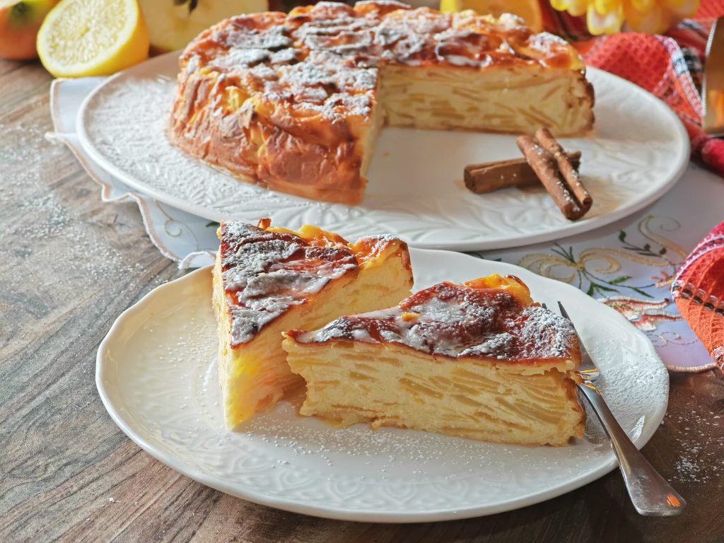 Kuchen mit vielen Äpfeln