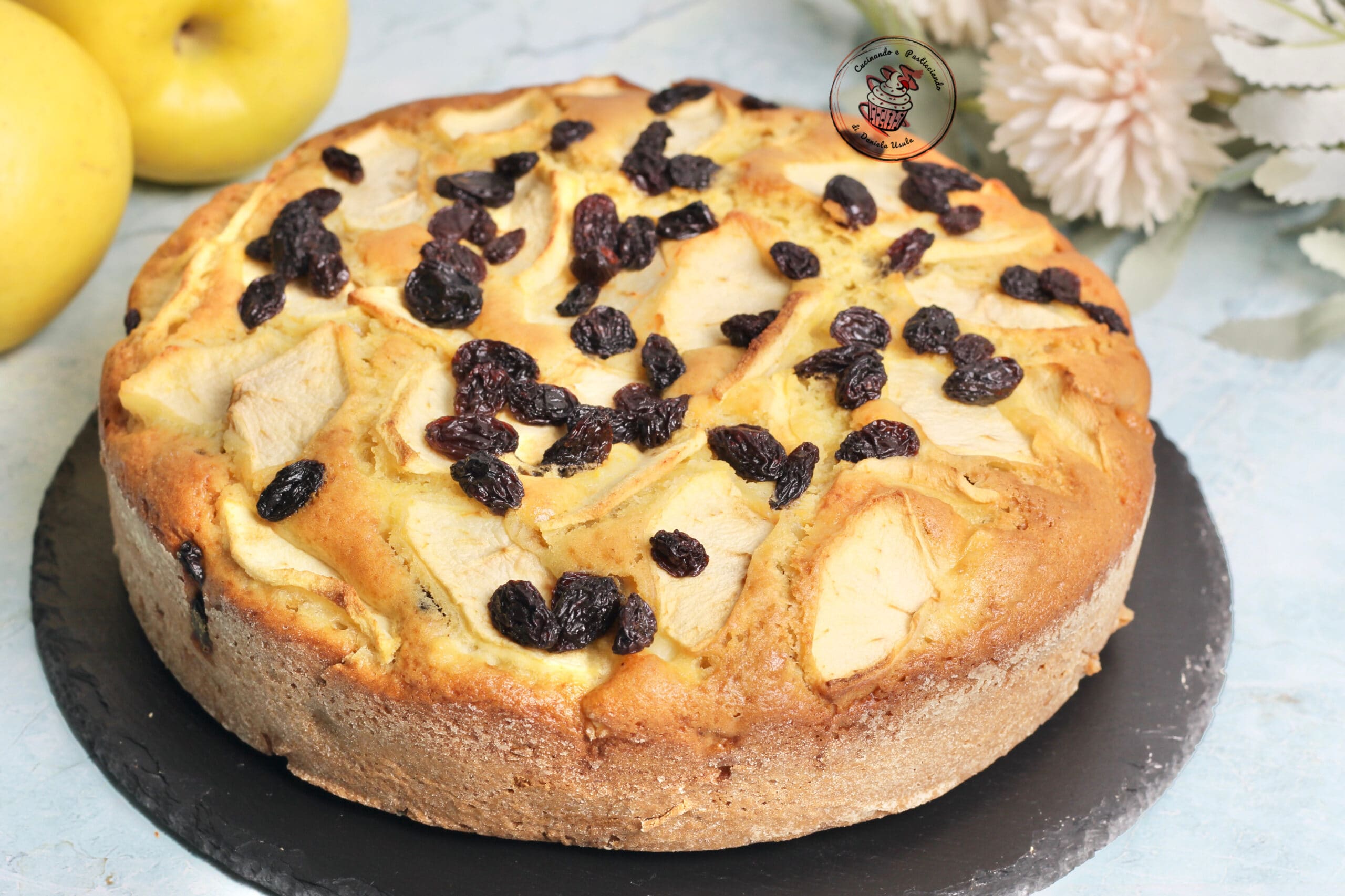 Weicher Apfel-Rosinen-Kuchen