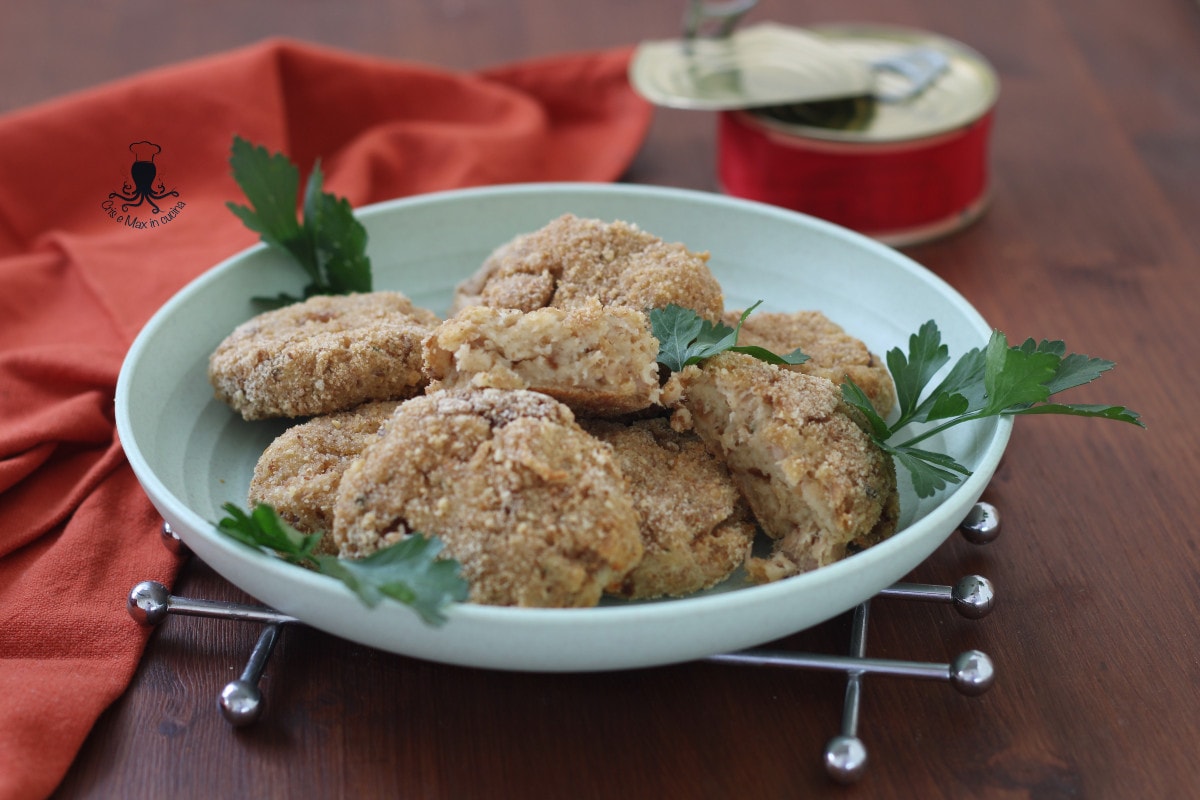 Brotfrikadellen mit Thunfisch aus dem Ofen, Rezept zur Resteverwertung