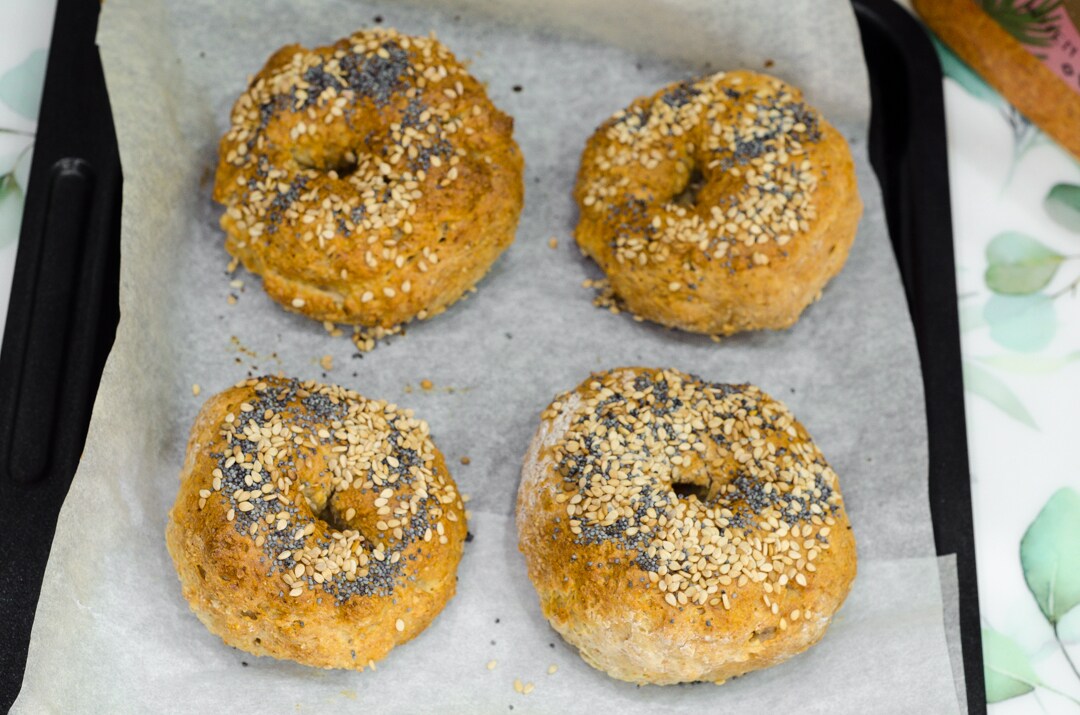 Bagels mit 2 Zutaten ohne Hefe in weniger als 30 Minuten fertig!