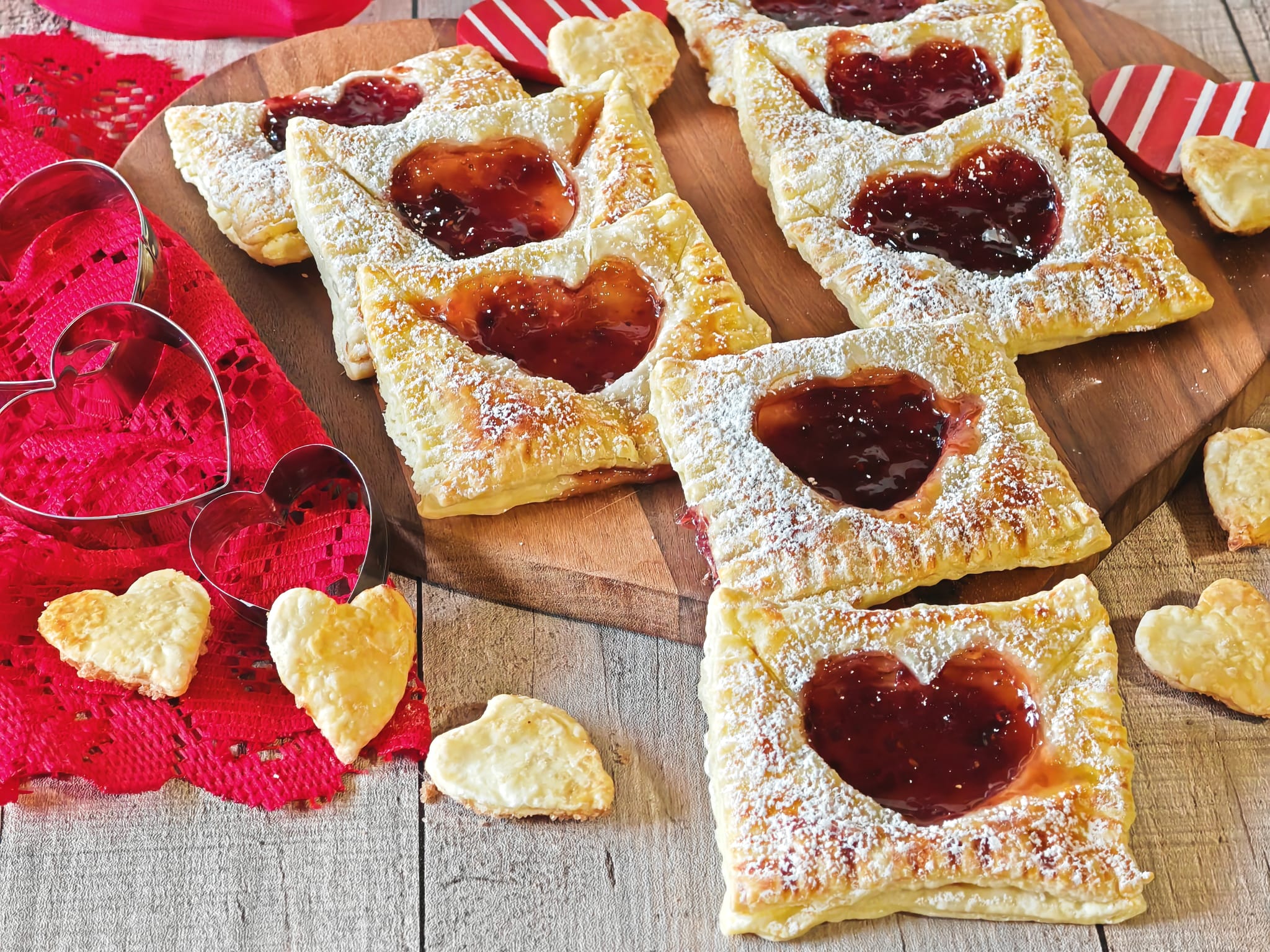 Blätterteigbuchstaben für den Valentinstag