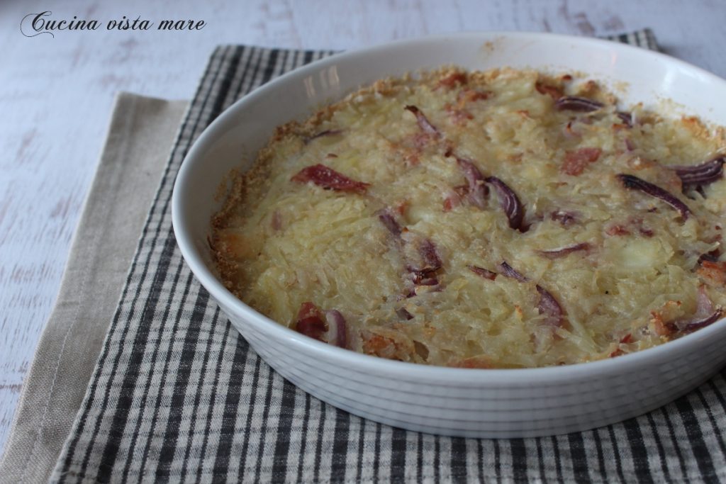 Blumenkohl- und Kartoffelkuchen Küche mit Meeresblick