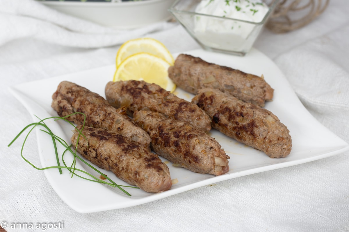 Cevapcici Triester Rezept mit balkanischen Ursprüngen