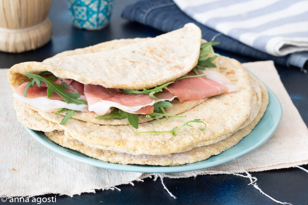 Crescia aus Polenta, ein Rezept aus den Marken zur Resteverwertung